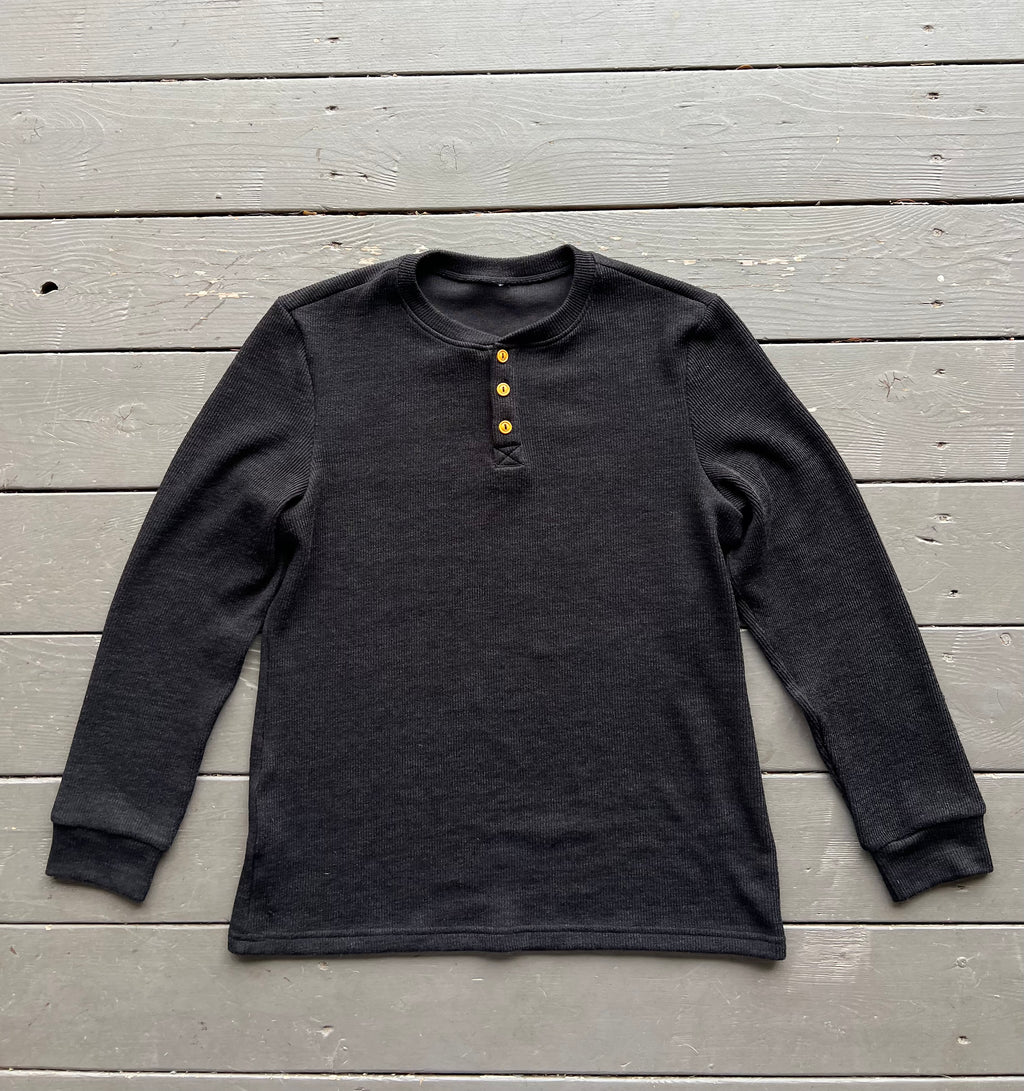 Men's Waffled Long Sleeve Fitted Henley- Black